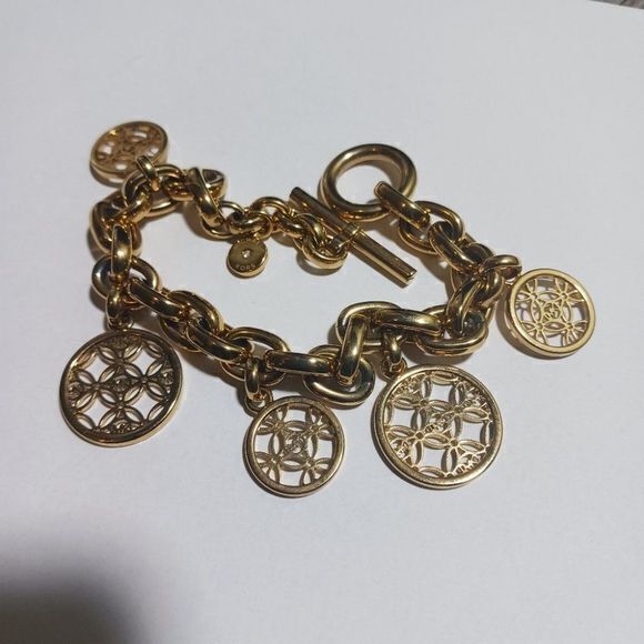 Michael Kors Heritage Charm Bracelet - Picture 4 of 7